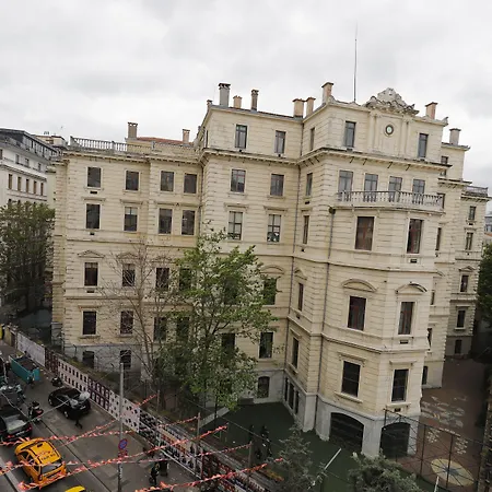 Ravello Taksim Otel 3*