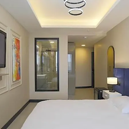 Ravello Taksim 3*