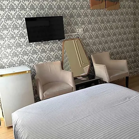 Hotel Ravello Taksim 3*