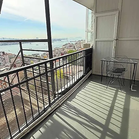 Ravello Taksim 3*